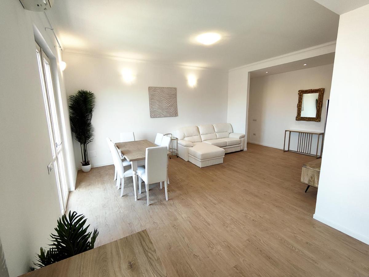 Attico Vespucci Luxury Penthouse Apartman Olbia Kültér fotó